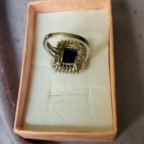 Ring - Picture 5 of 5